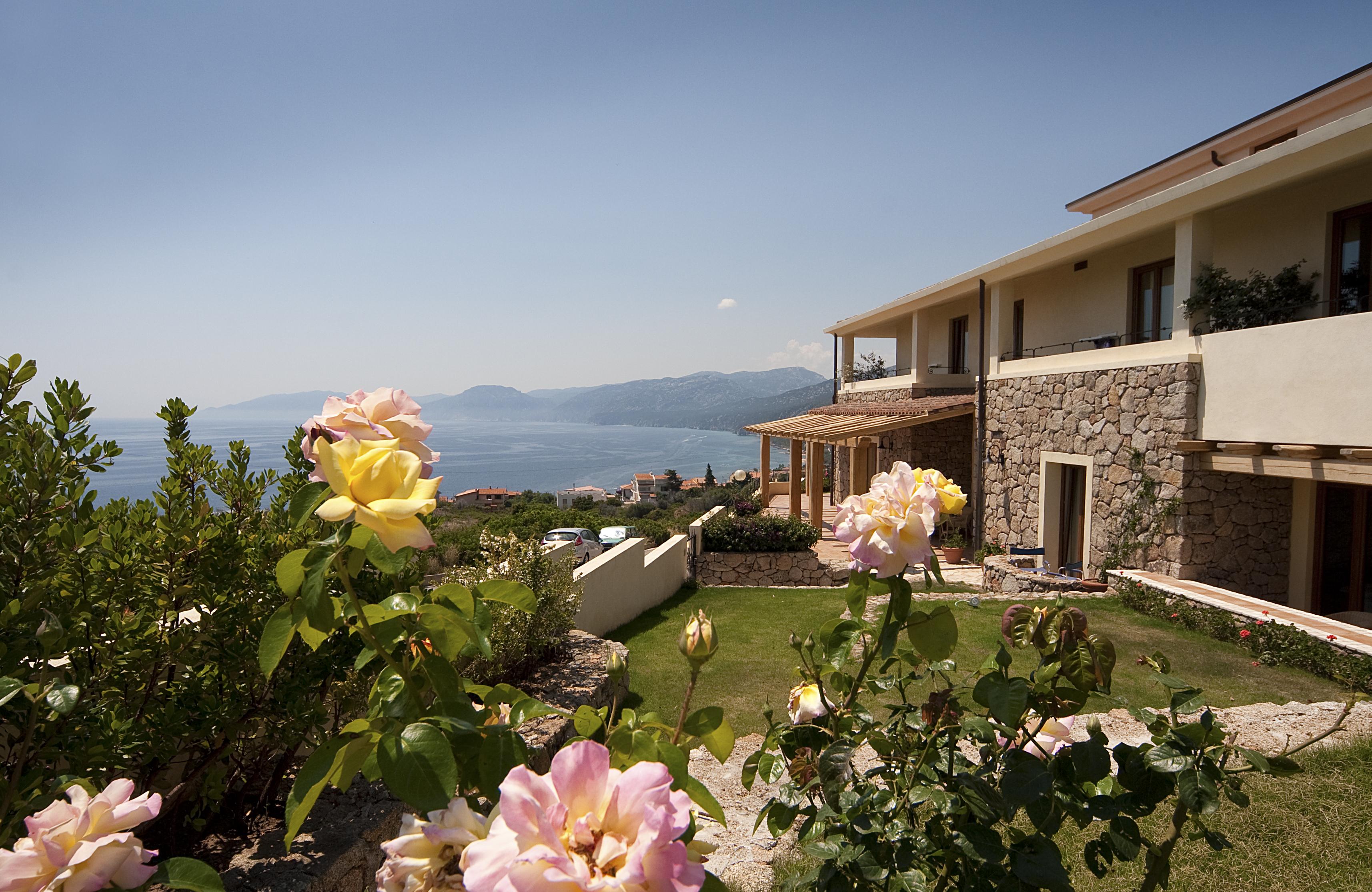 Hotel Villa Gustui Maris Cala Gonone Bagian luar foto