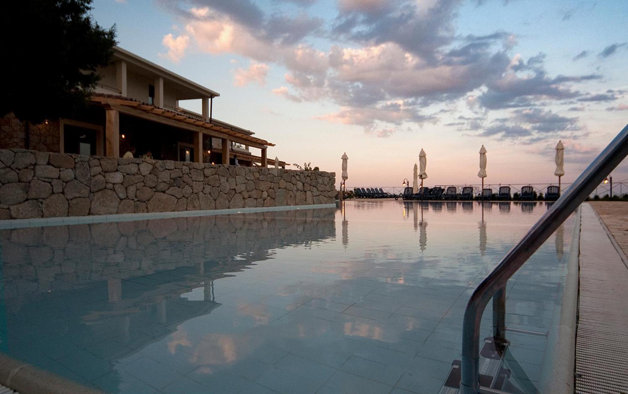 Hotel Villa Gustui Maris Cala Gonone Bagian luar foto