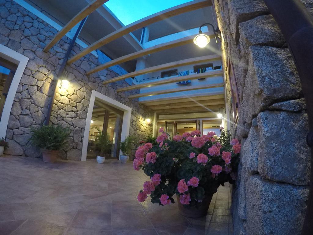 Hotel Villa Gustui Maris Cala Gonone Bagian luar foto