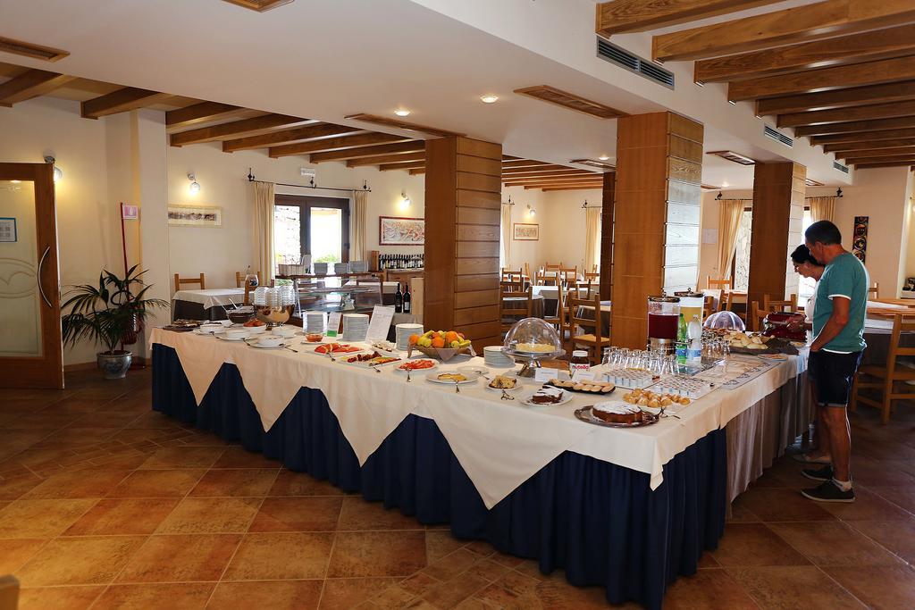 Hotel Villa Gustui Maris Cala Gonone Bagian luar foto