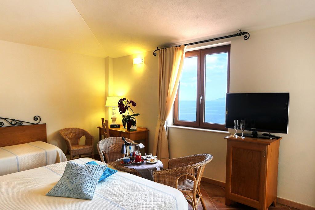 Hotel Villa Gustui Maris Cala Gonone Bagian luar foto