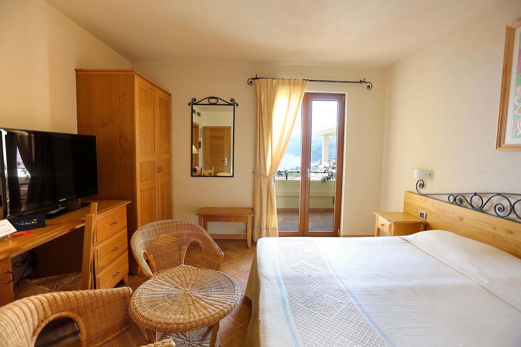 Hotel Villa Gustui Maris Cala Gonone Bagian luar foto