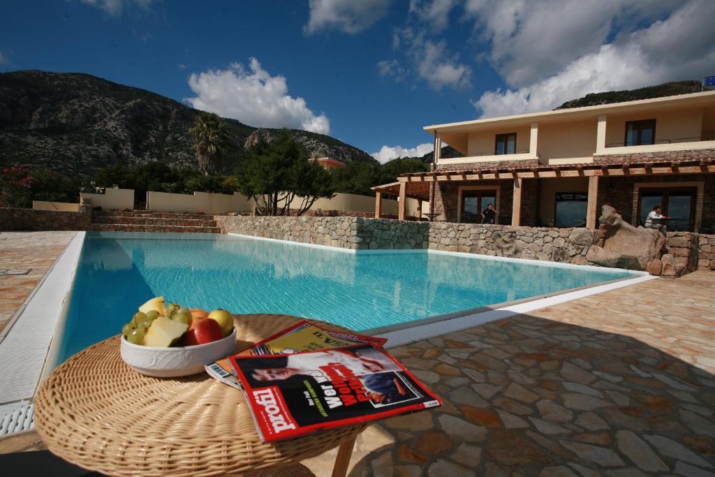 Hotel Villa Gustui Maris Cala Gonone Bagian luar foto